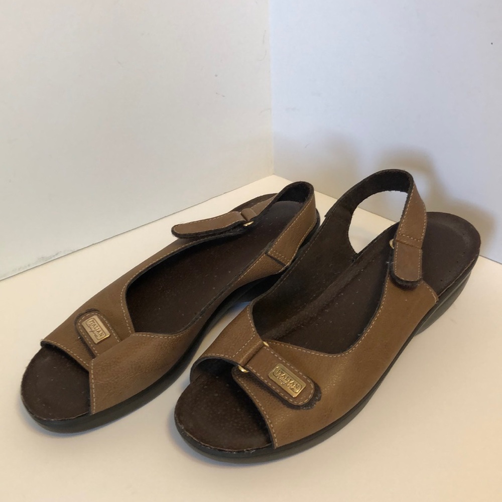 Italy comfort women brown shoes, size 9